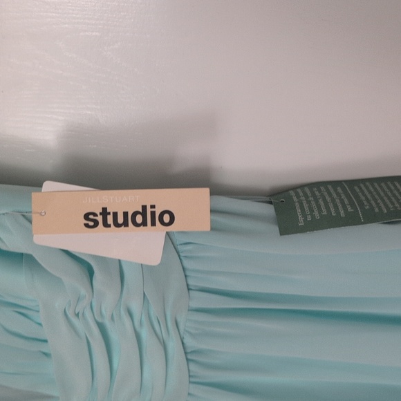 Party dress. - Picture 3 of 3